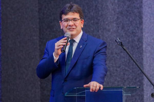 Piauí terá concursos e novos investimentos em 2025, anuncia governador