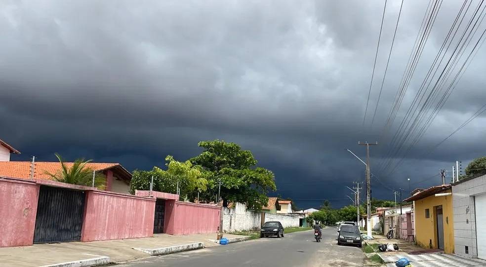 Chuvas intensas com ventos que podem chegar até 100 k/h devem atingir o Piauí