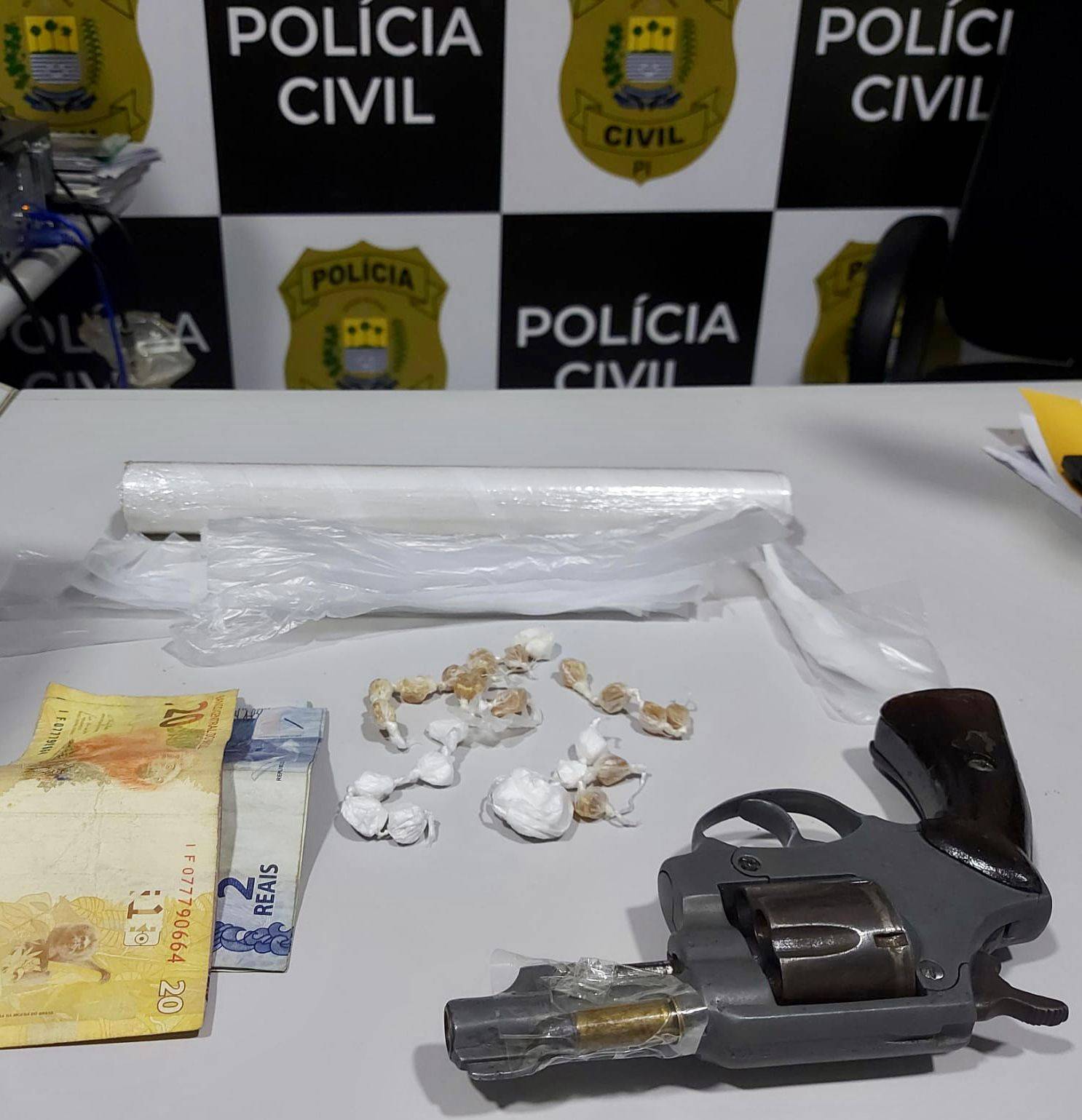 Polícia Civil cumpre mandados e faz prisão em flagrante no sul do Piauí