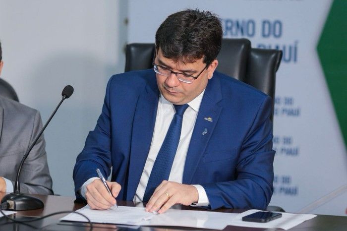 Governador Rafael Fonteles nomeia 17 novos peritos para a Polícia Civil do Piauí