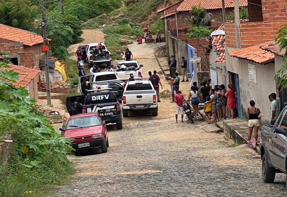 Polícia Civil prende suspeitos de roubo de veículos na zona sul de Teresina