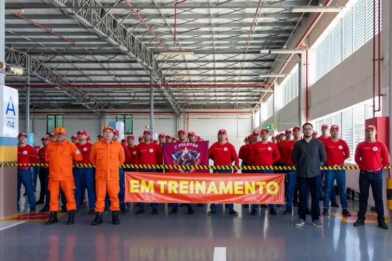 Corpo de Bombeiros realiza treinamento nas instalações do Teresina Shopping