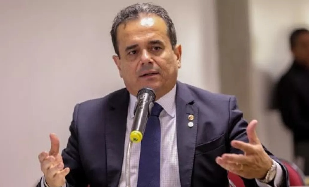 Henrique Pires condiciona apoio nas eleições municipais à adesão ao Governador em 2022