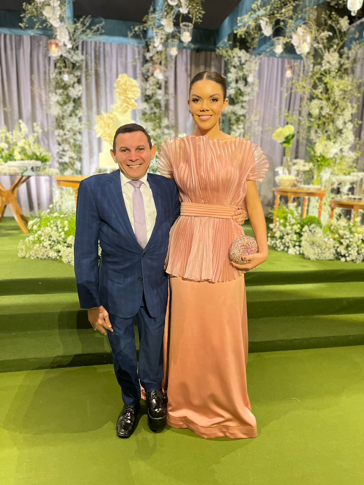 Mauro Eduardo e Thais Cardoso marcam prensença no casamento Yasmin Dias Raúl Jatobá