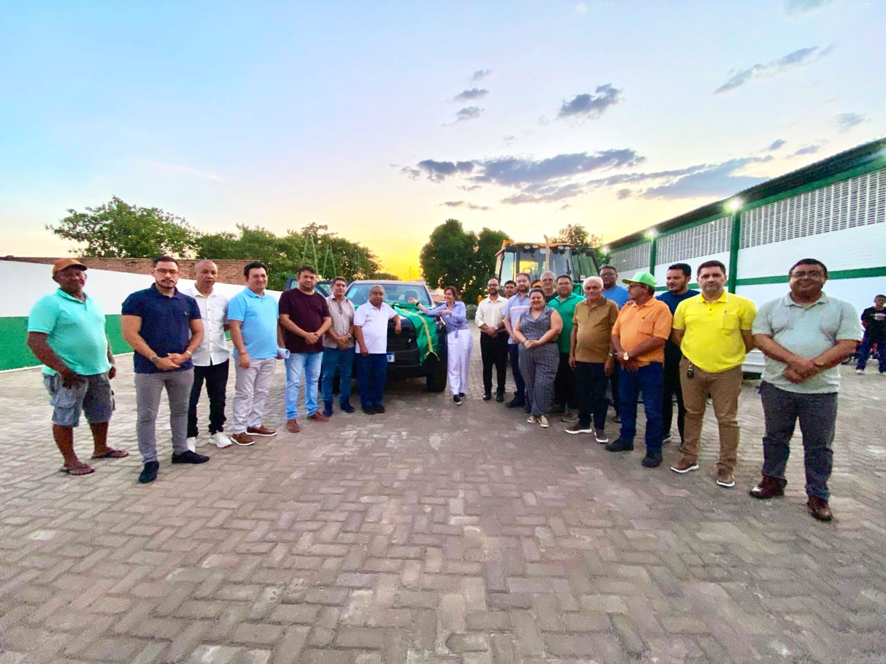 Esperantina recebe novos veículos e equipamentos para reforçar ações municipais