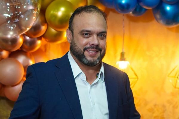Deputado Ziza Carvalho recebe Título de Cidadão Inhumense durante comemoração dos 72 anos de Inhuma