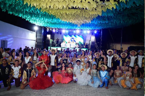Vila Nova do Piauí realiza festejos juninos com presença de Flávio Nogueira