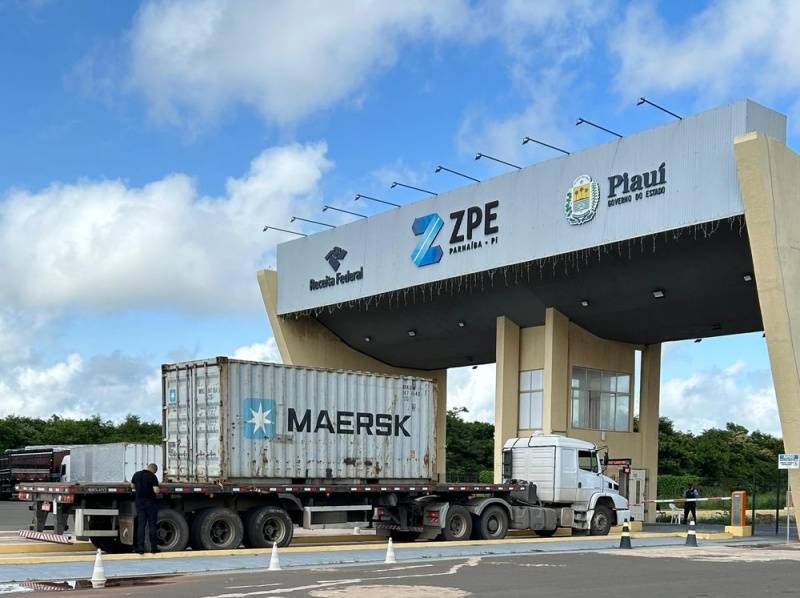 ZPE recebe 8,7 toneladas de insumos da China para indústria de cera de carnaúba no PI